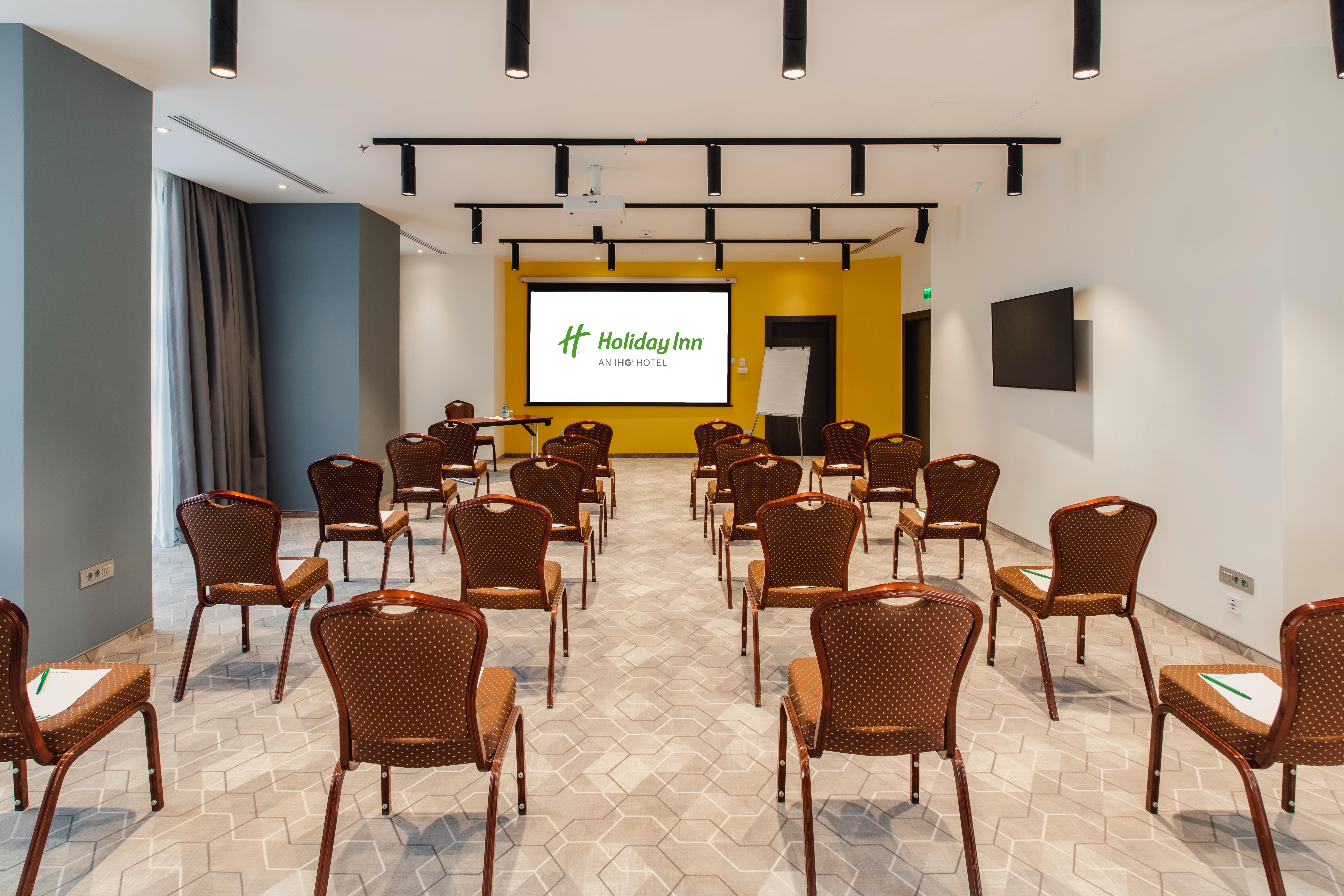 - Times, An Ihg Hotel Bucarest