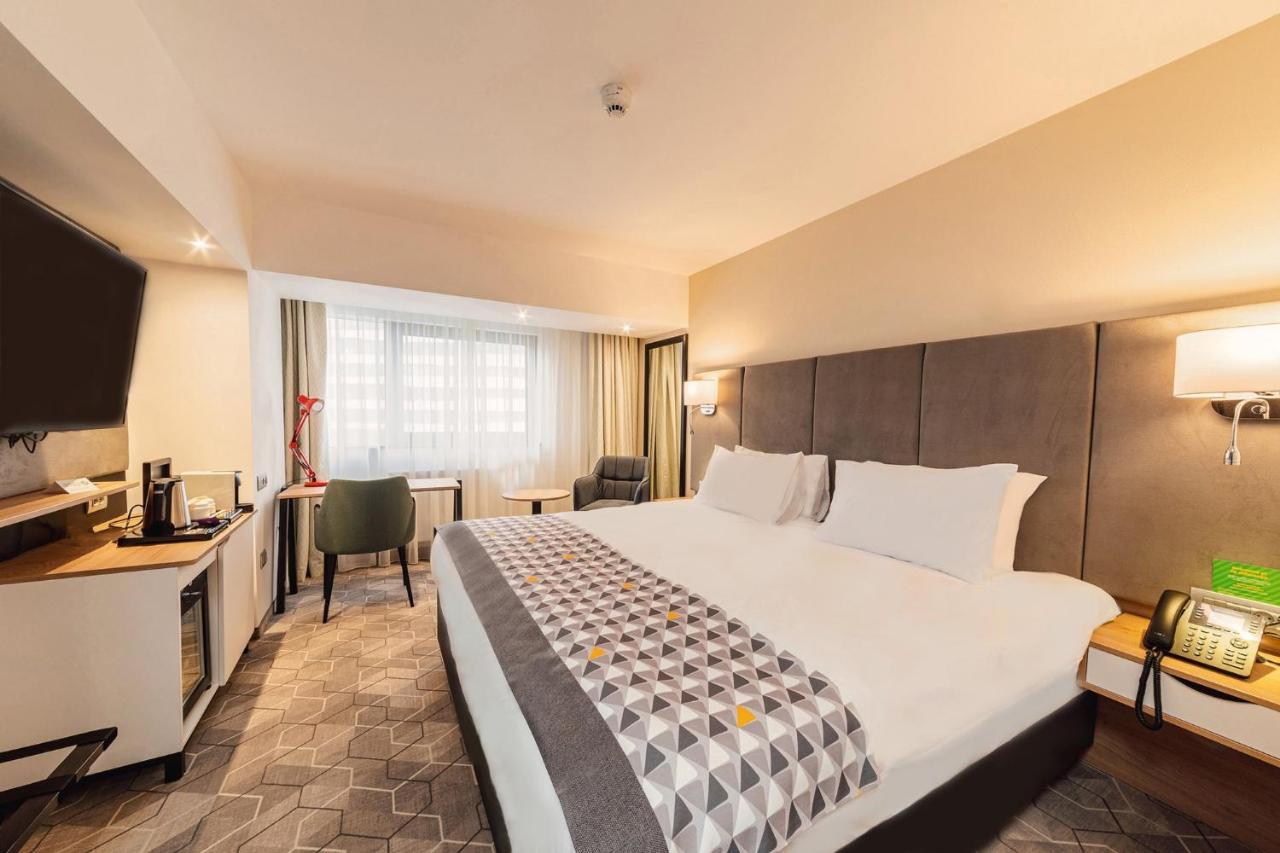 - Times, An Ihg 4* Bucarest