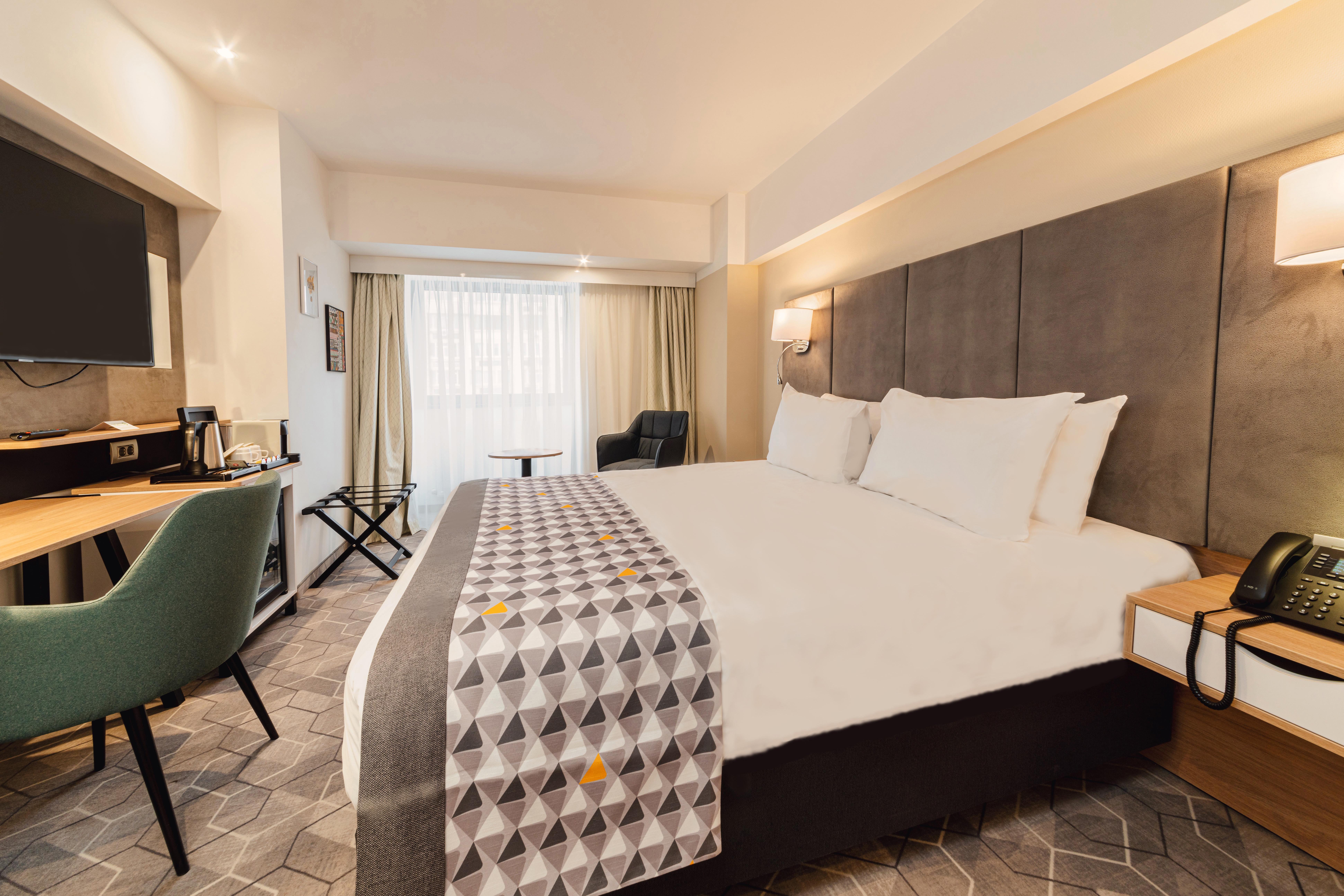 - Times 4* Bukarest